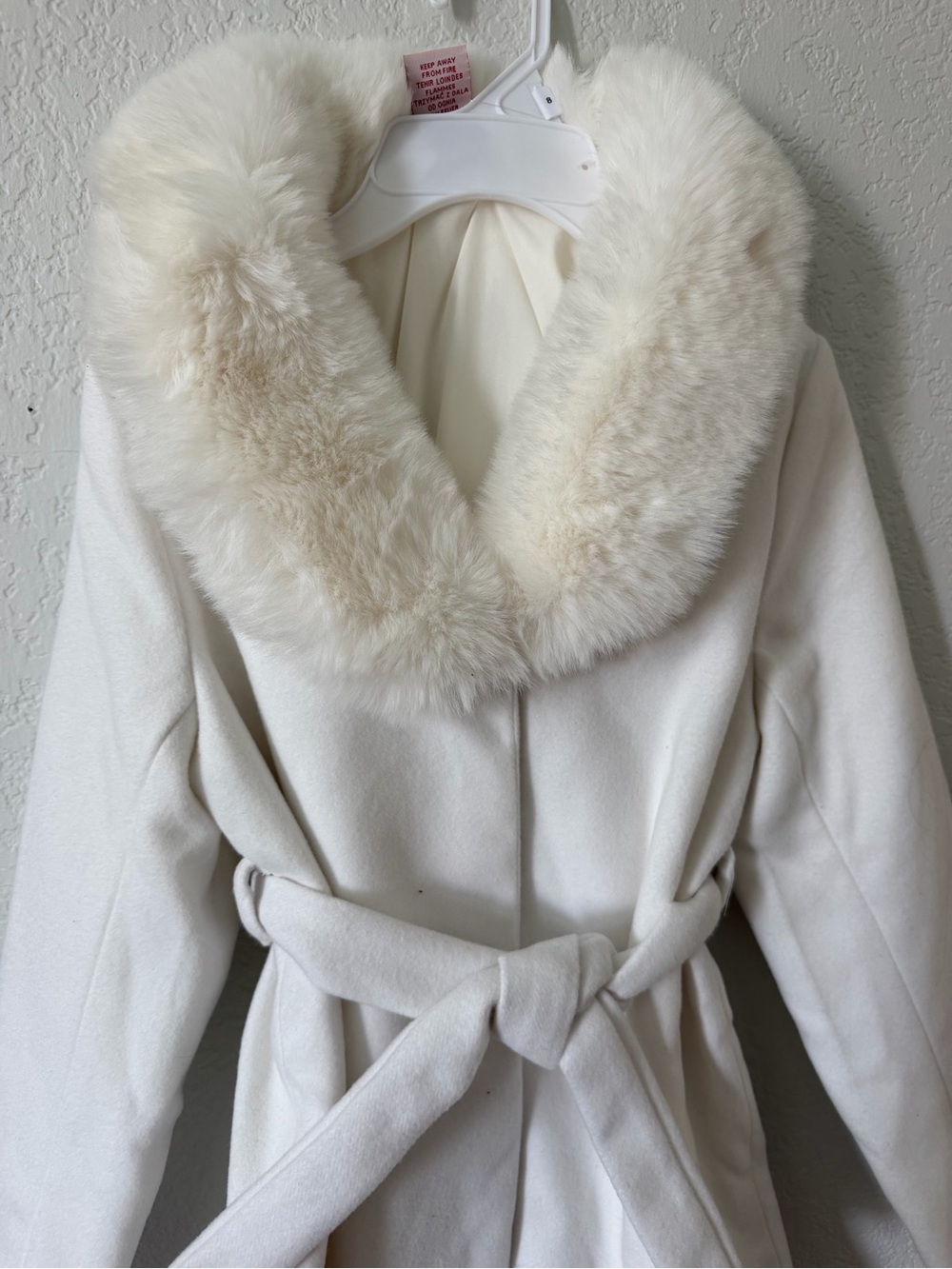 Catherine Malandrino Cream Faux Fur Collar Wrap Trench Coat